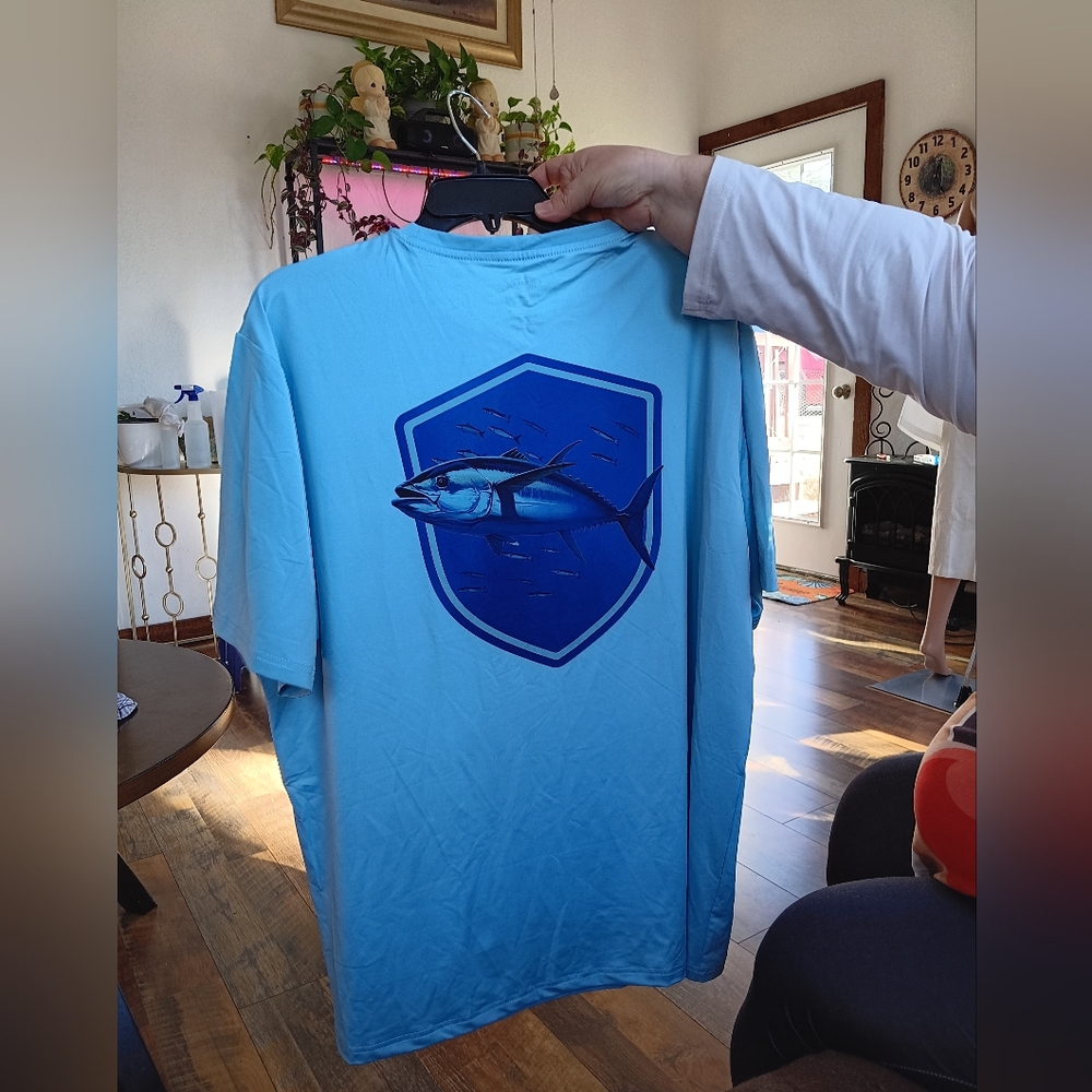 Blue Graphic T-Shirt with Fish Design